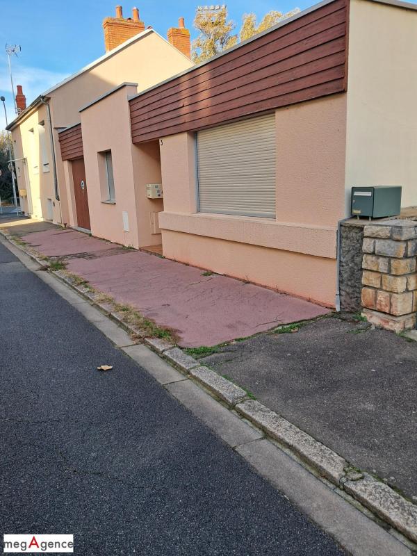 Maison de ville  124 m² avec garage, deux chambres, cave - Photo 2