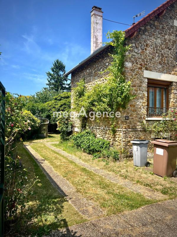 Maison traditionnelle non mitoyenne avec potentiel agrandissement - Photo 5
