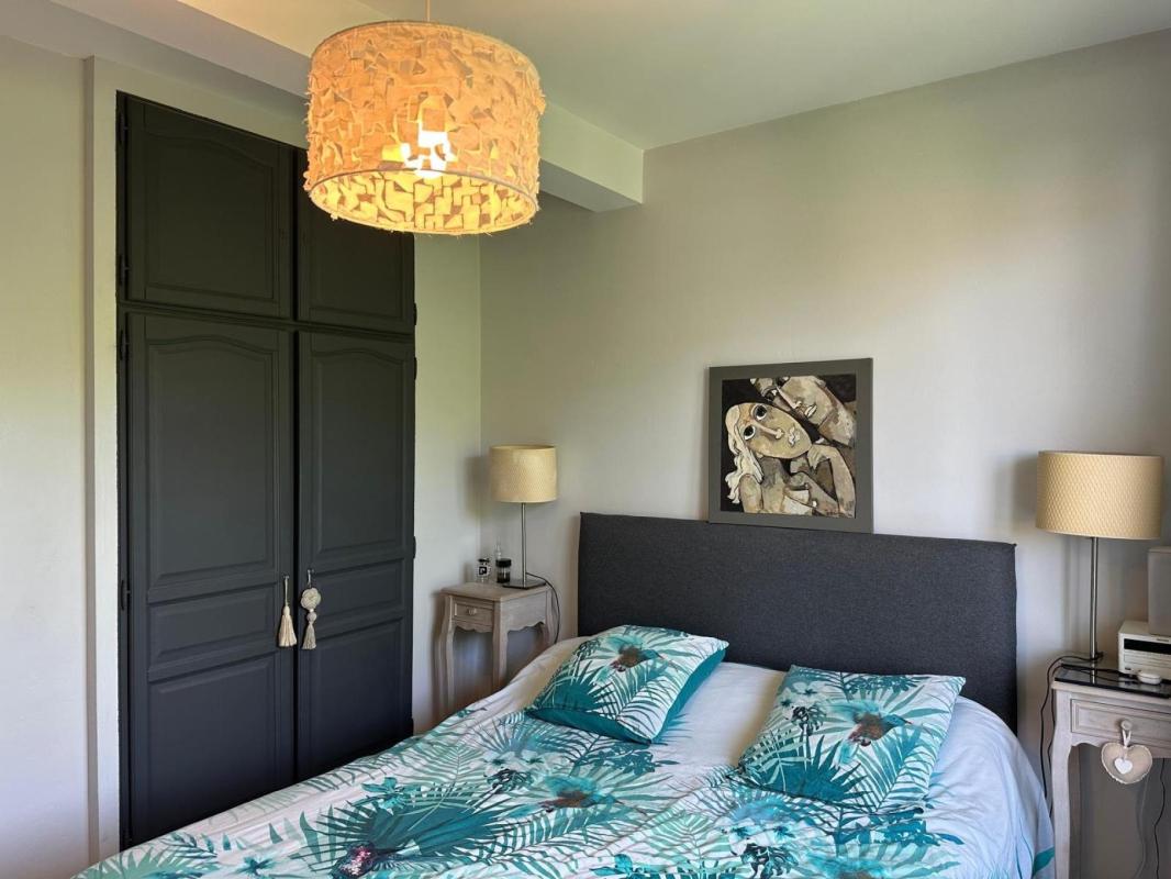 Beauzelle , coeur de village , villa de 179m² sur deux niveaux + sous sol et garage sur une  charmante parcelle de 576m² - Photo 4