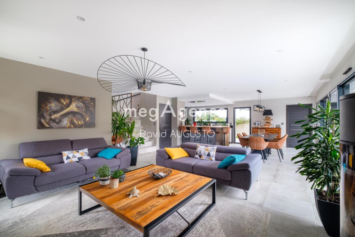 MAISON D'ARCHITECTE 2021, PISCINE, POOL HOUSE, GARAGE DOUBLE - Photo 5