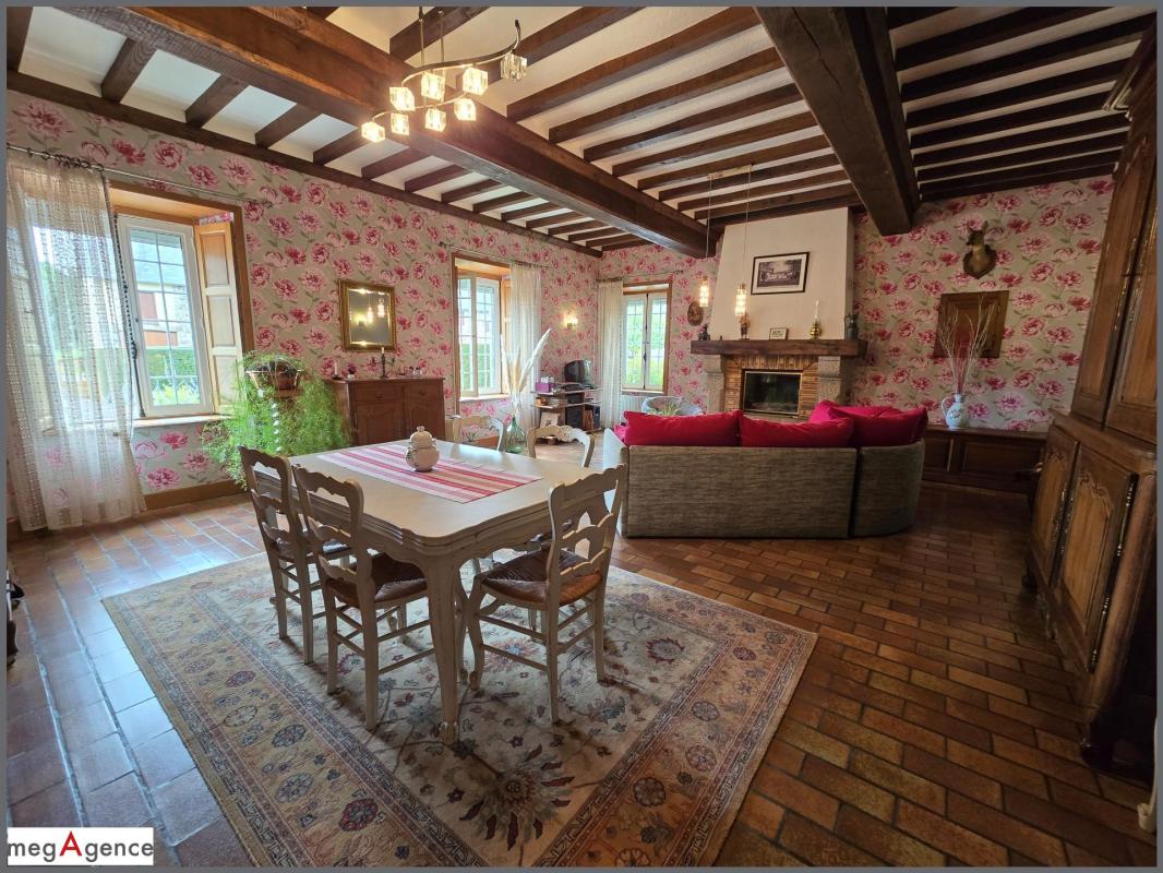 Maison à vendre, 7 pièces, 230 m², Cerences