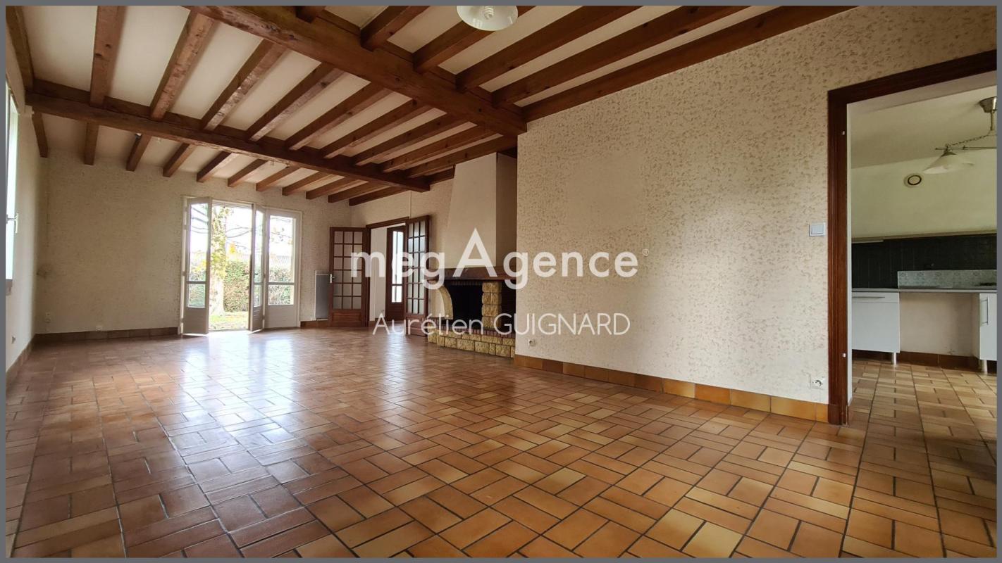 4 Chambres, bel espace en pelouse clos et arboré avec garage - Photo 3