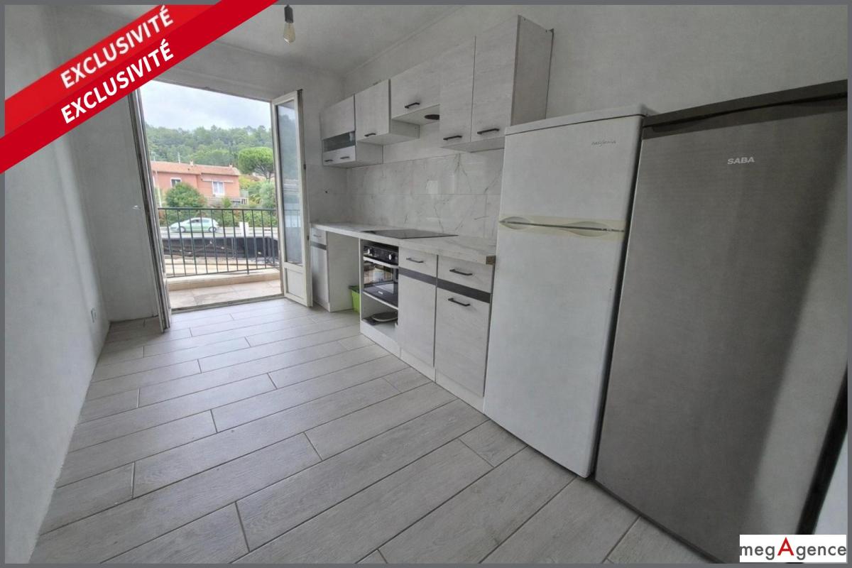 Appartement à vendre, 3 pièces, 60 m², Le Luc