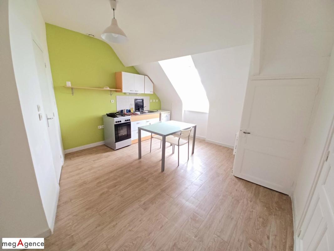 Appartement T1bis dans bâtiment de caractère - Photo 2