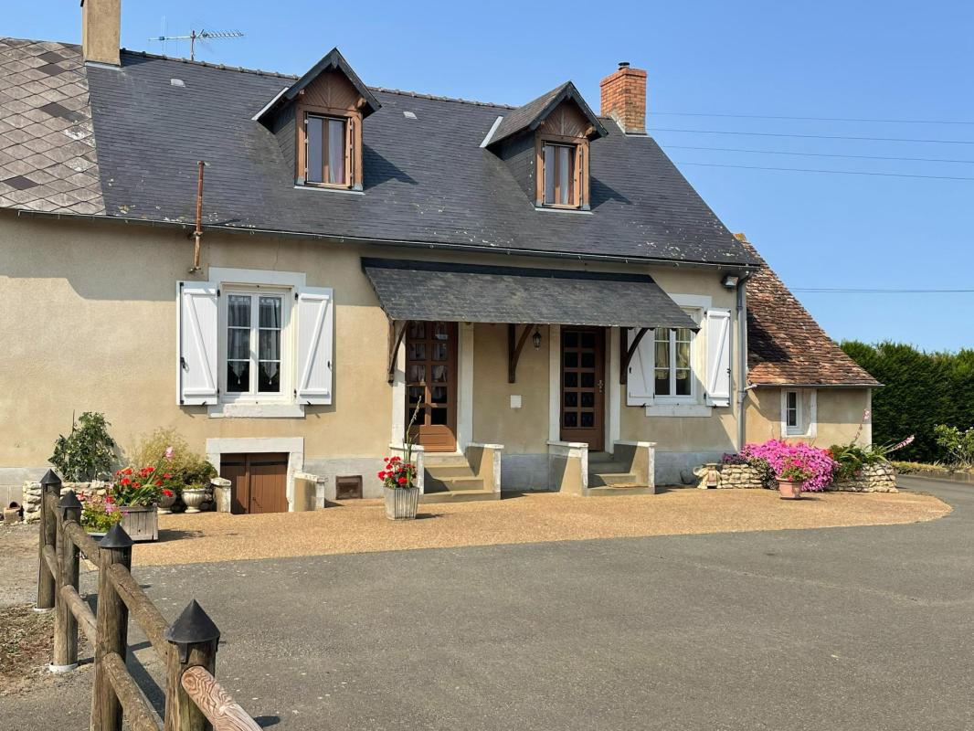Corps de ferme avec maison d'habitation, terrain - Photo 2