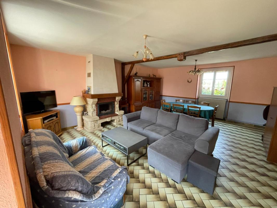 Corps de ferme avec maison d'habitation, terrain - Photo 3