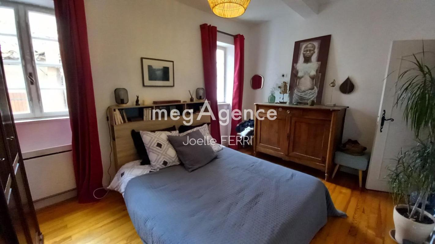 MAISON AU COEUR DU VILLAGE - Photo 2