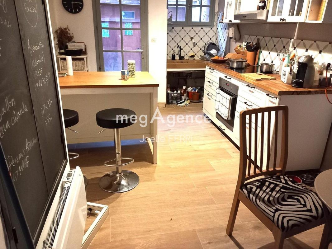 MAISON AU COEUR DU VILLAGE - Photo 4