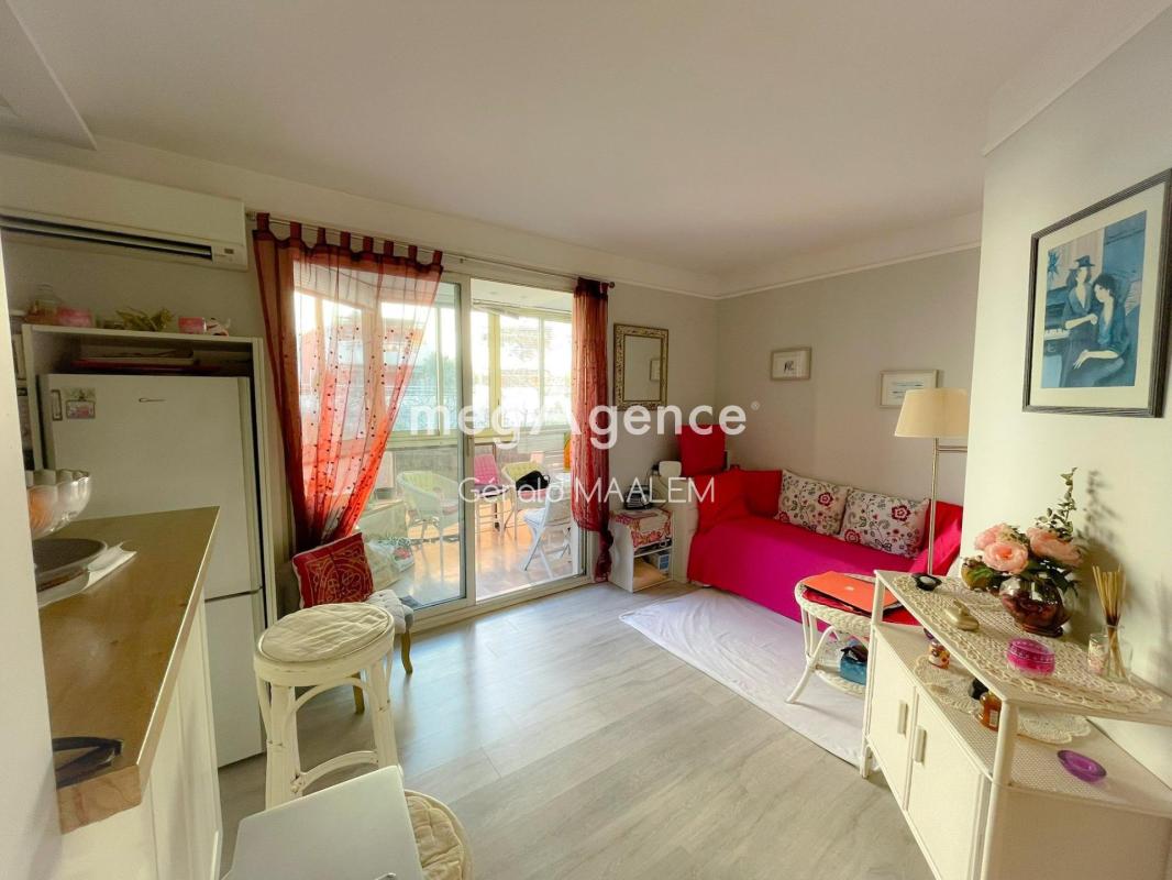 Appartement 2 pièces avec parking centre ville à Saint Raphaël - Photo 3