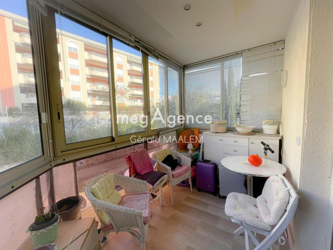 Appartement 2 pièces avec parking centre ville à Saint Raphaël - Photo 5