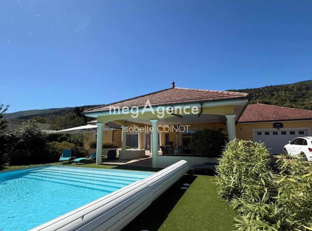 Maison à vendre, 7 pièces, 189 m², Valserhone