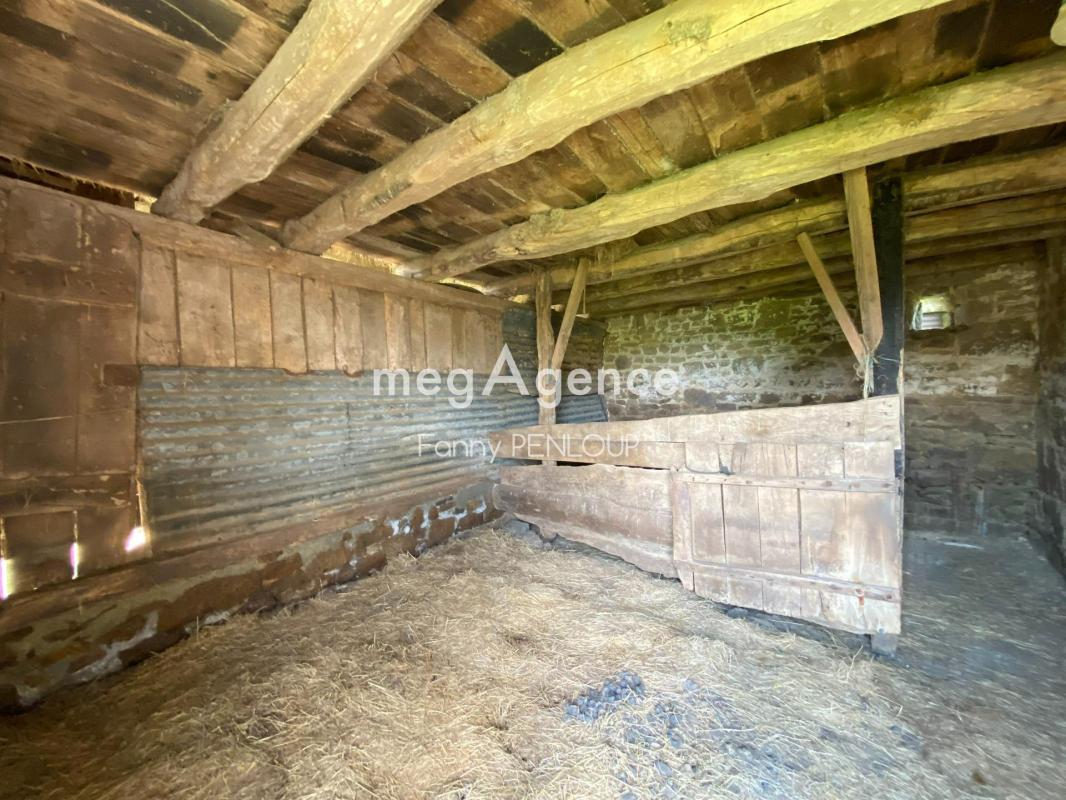 SECTEUR DE VILLEDIEU-LES-POELES : Bâtiment en pierre à rénover - Photo 3