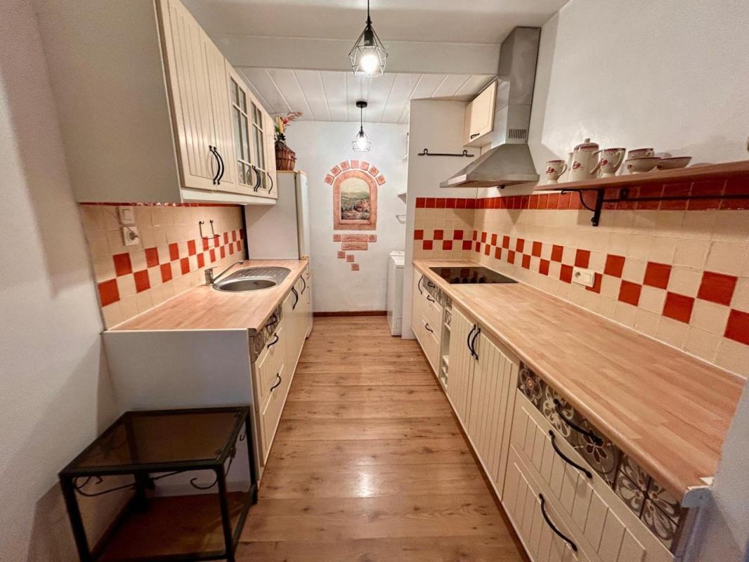 A VENDRE : T2 de 57m2 - FREJUS CENTRE HISTORIQUE - Photo 2