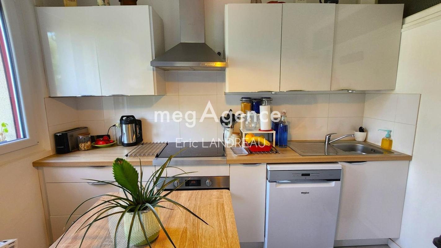 Maison 85 m², 3 chambres, entièrement rénovée - Photo 2