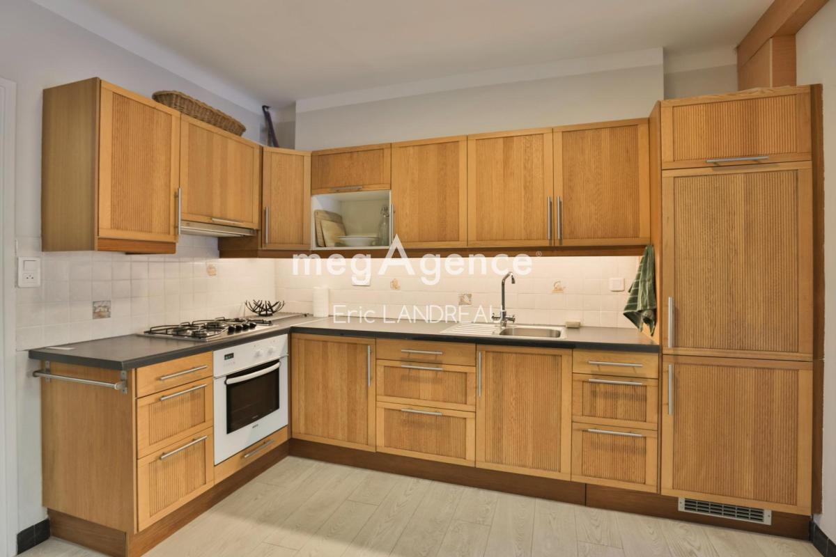 Maison rénovée 5 chambres et sa dépendance - Photo 3