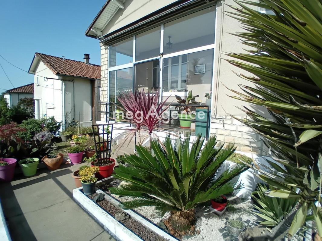 Maison T4  quartier Sainte-Pezenne - Photo 2