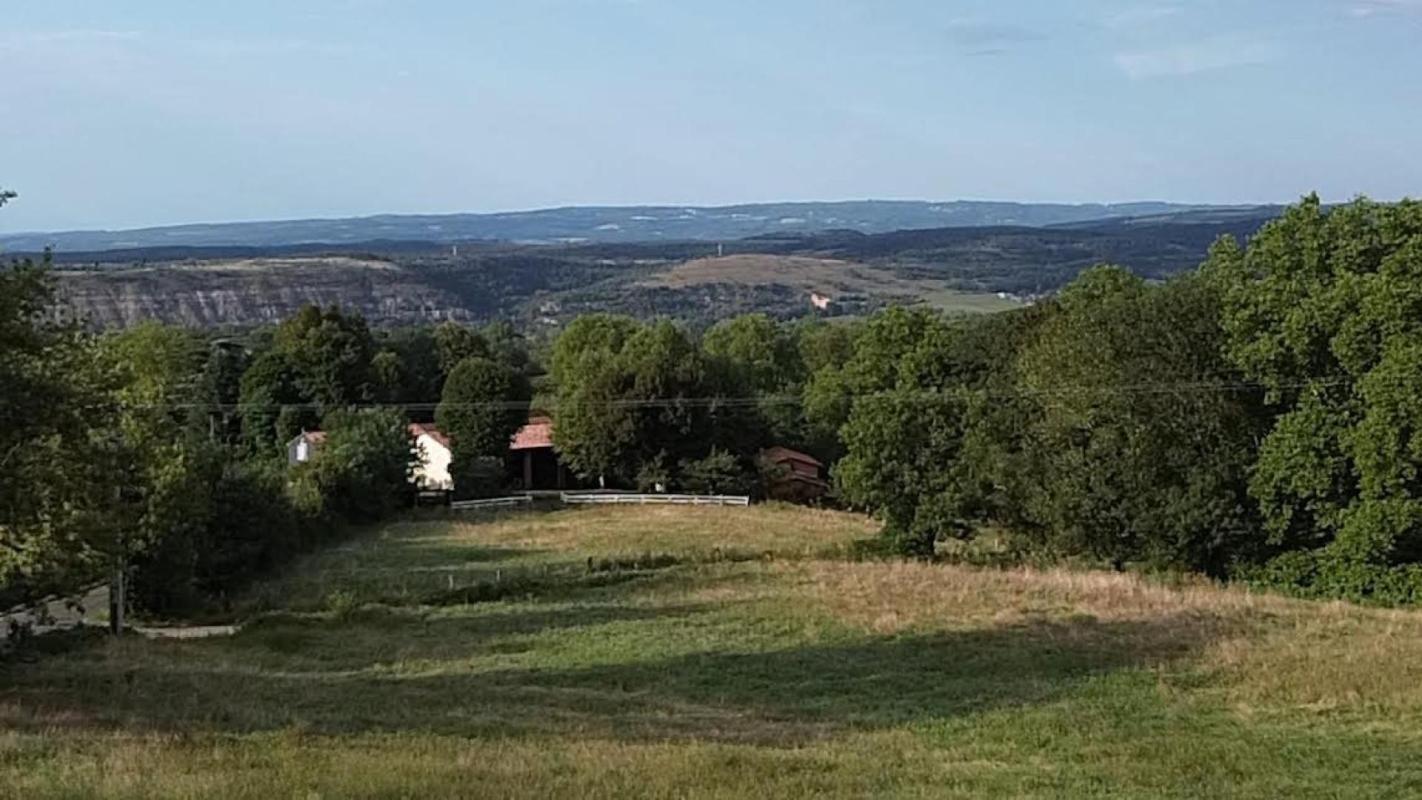 très bel ensemble immobilier de 3 habitations sur 3.38 hectares - Photo 3