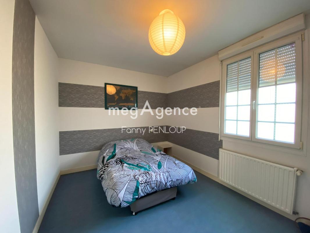 MAISON DE 123 M² AVEC TERRASSE ET COUR SANS VIS-A-VIS - Photo 4