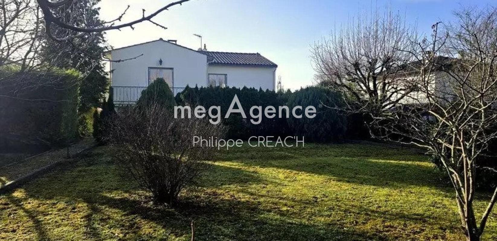 PROCHE SAINT JEAN D'ANGELY - Photo 2