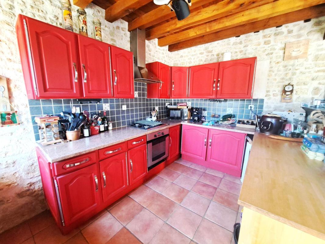 Longère rénovée, 5 chambres, jardin, dépendances - Photo 4