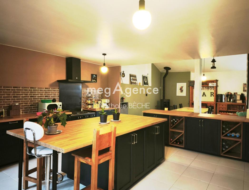 LONGERE RENOVEE à MARCILLAC - Photo 2
