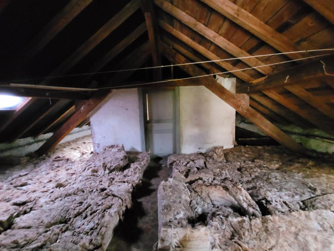 RUPT SUR MOSELLE - Maison 125m² sur 3 niveaux. Terrain 417 m² - Photo 4