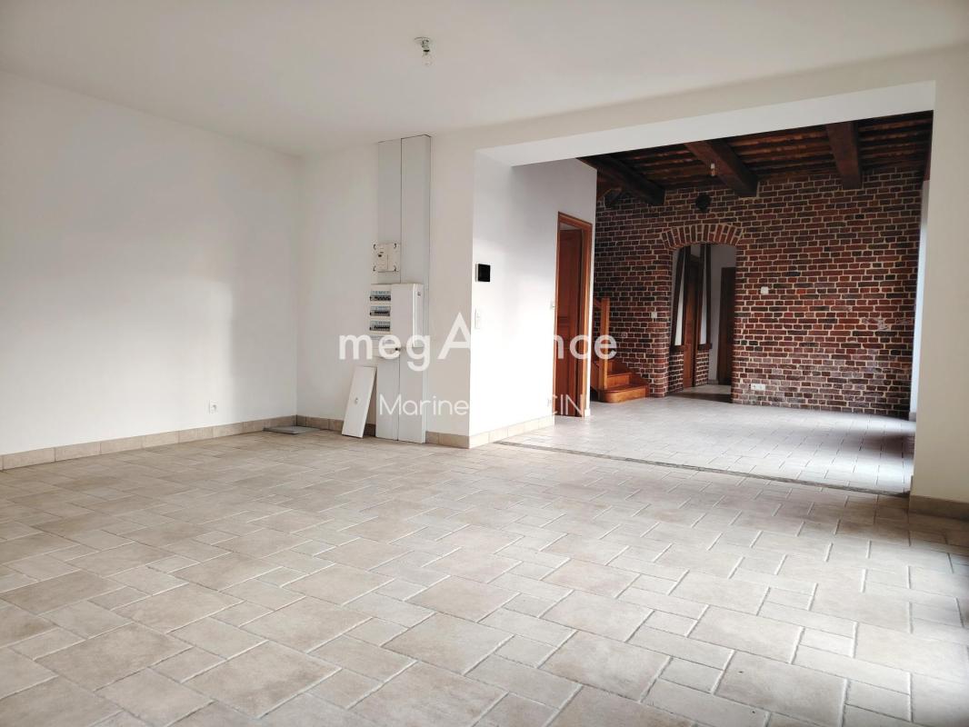 Corps de ferme rénové – 260 m² – Fort potentiel - Photo 2