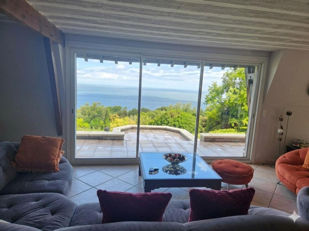 Très belle propriété rare à la vente avec vue sur la mer - Photo 3