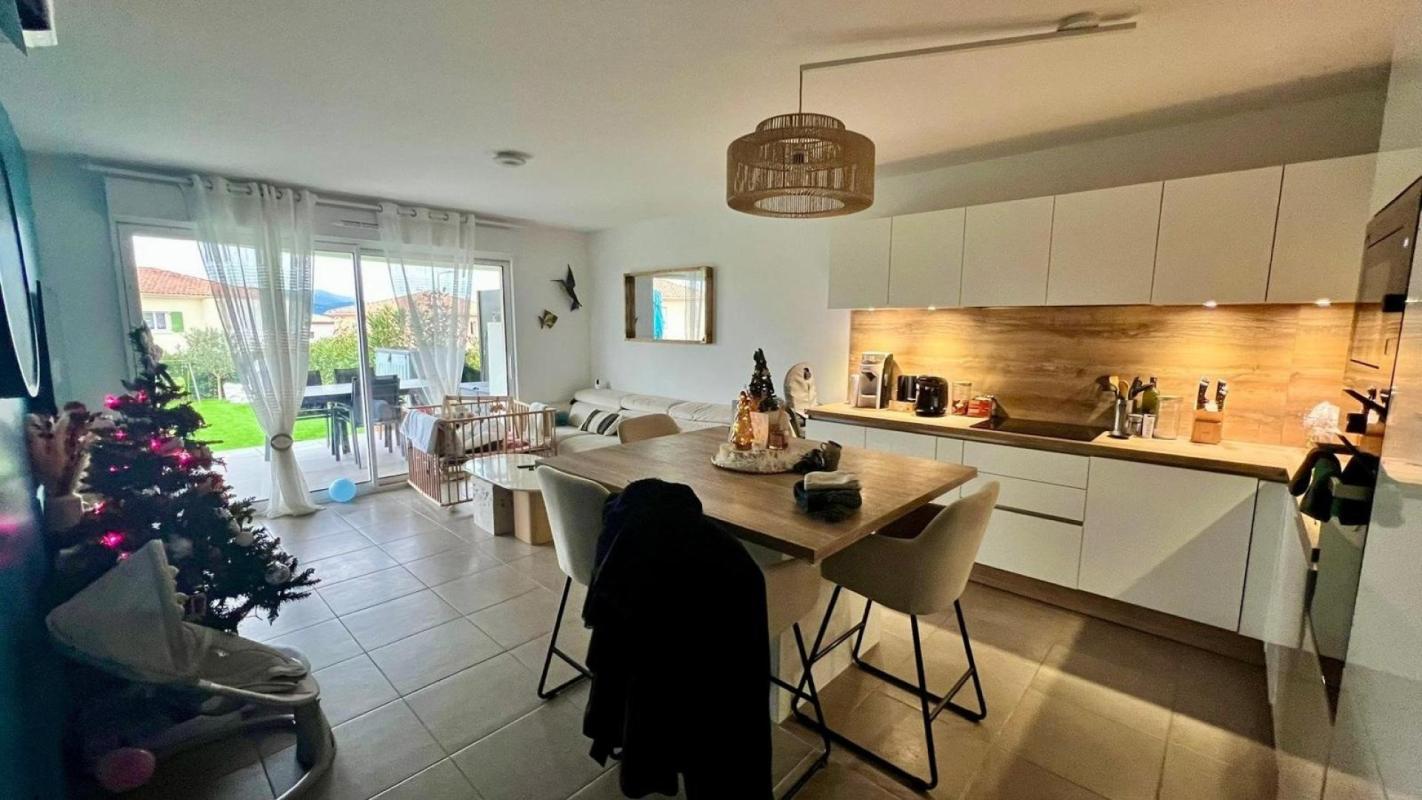 Appartement à vendre, 3 pièces, 63 m², Puget Sur Argens
