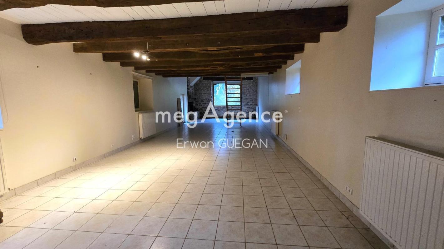 Propriété au calme , dépendances avec terrain 10 000 m² - Photo 3