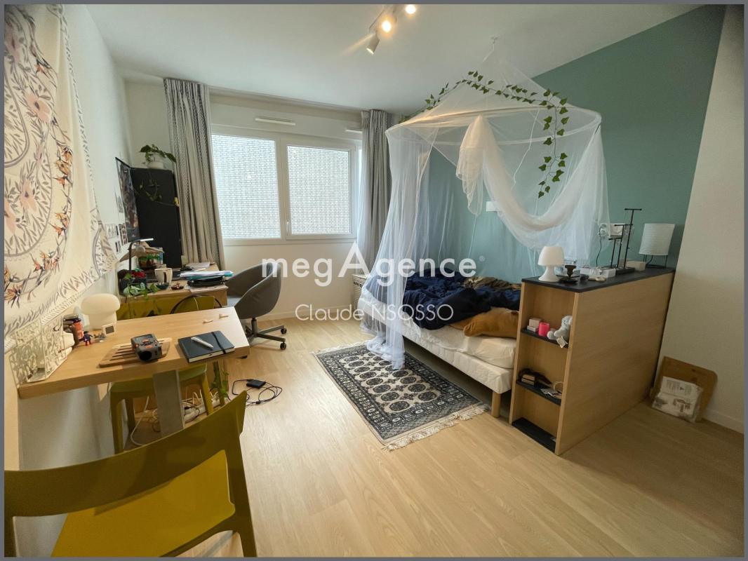 Rendement, sécurité et simplicité — investissez dans une résidence étudiante! - Photo 2