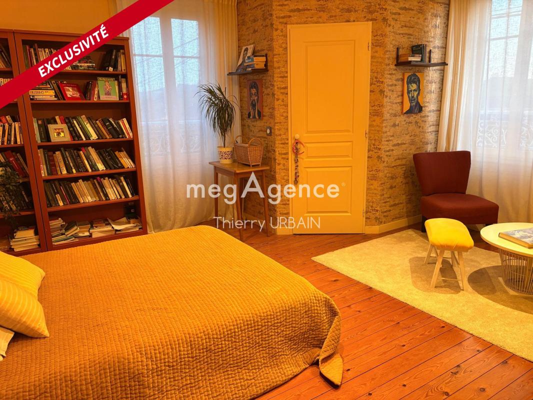 maison avec parc arboré à proximité immédiate d'Amplepuis - Photo 5