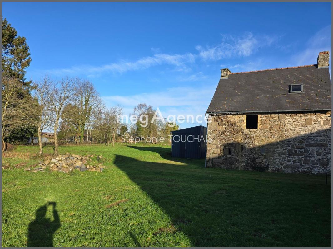 Ancienne bâtisse en pierre à rénover – Grand terrain – Beau potentiel - Photo 3