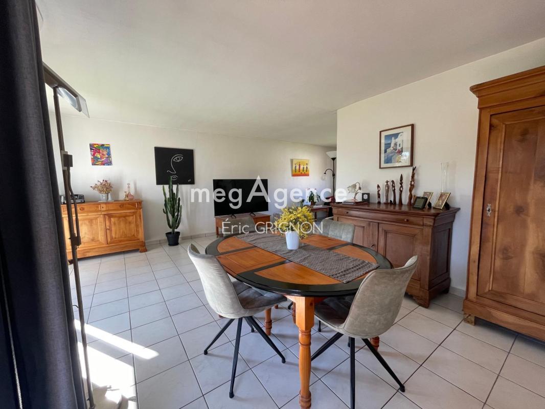 Maison 4 pièces avec piscine et dépendances ! - Photo 4