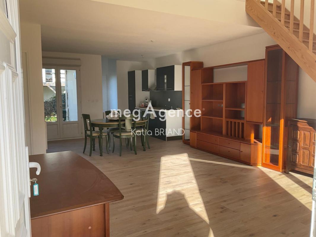 Maison 98 m² proche des commerces et écoles - Photo 2