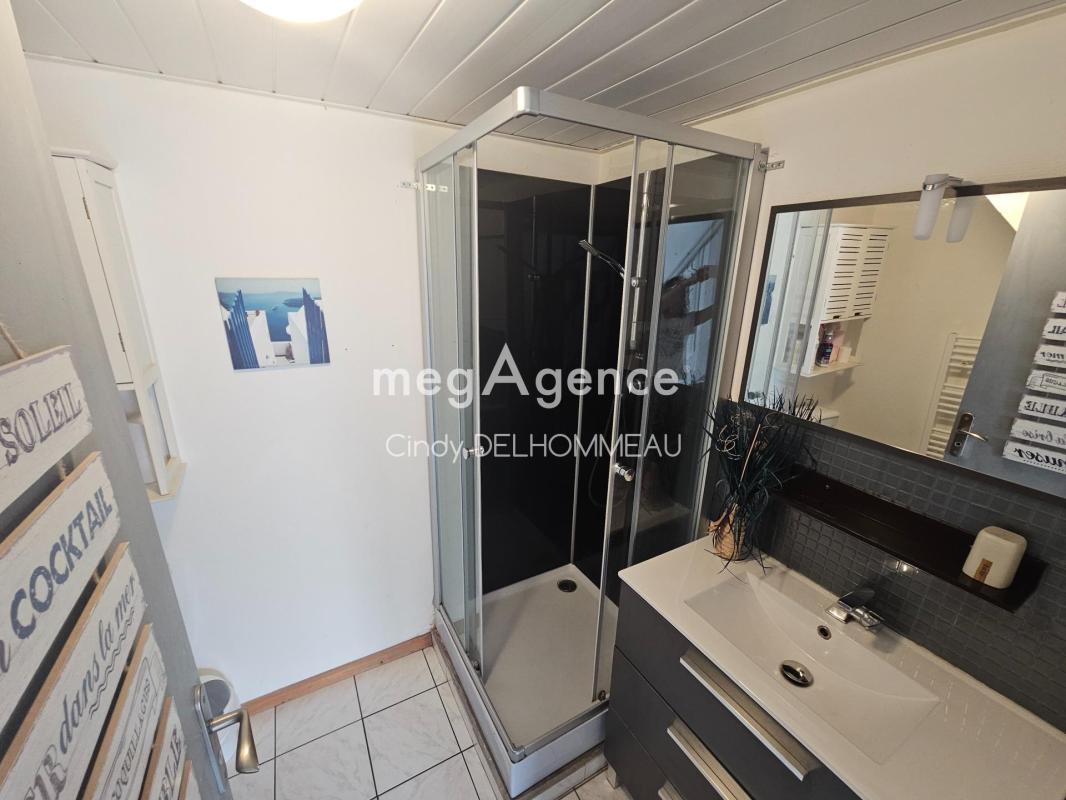 Maison T2 avec terrasse et piscine - Photo 3