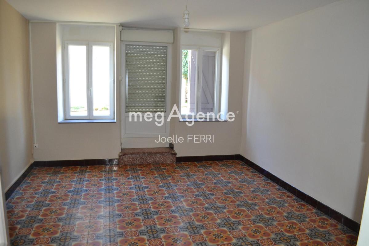MAISON MITOYENNE AU COEUR DU VILLAGE DE ST DENIS - Photo 2
