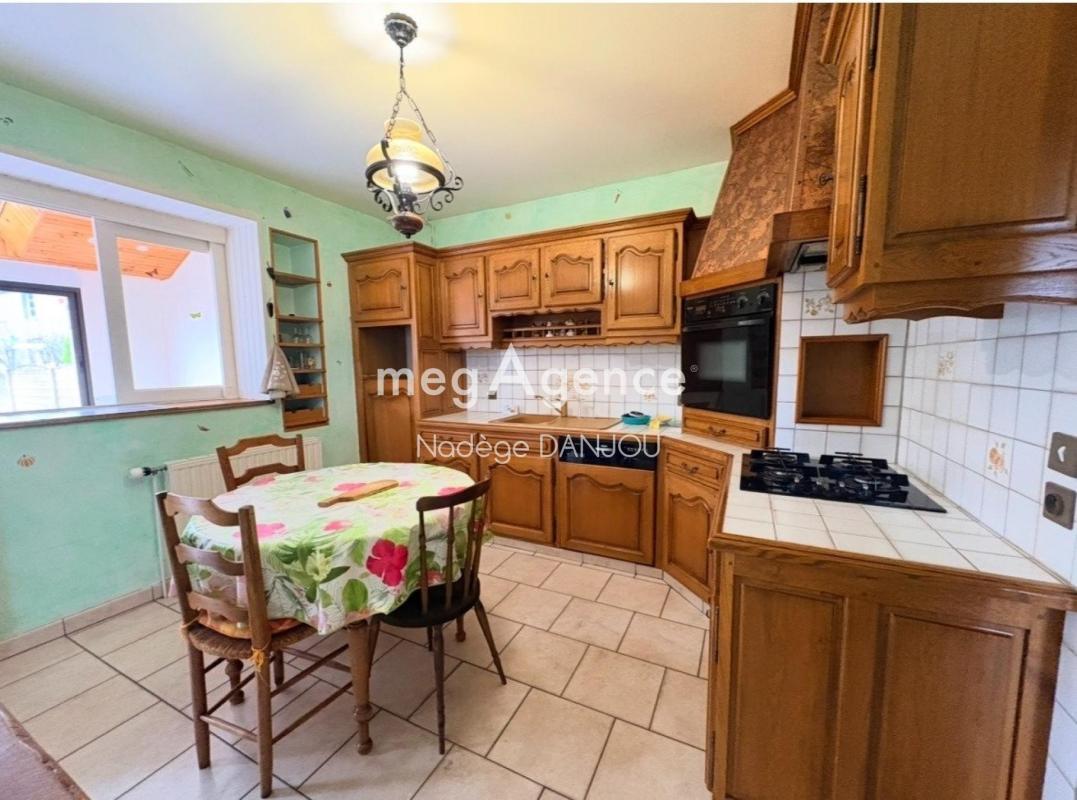 MAISON  EN PIERRES VIE DE PLAIN PIED 5 PIECES 14500 VIRE NORMANDIE - Photo 3