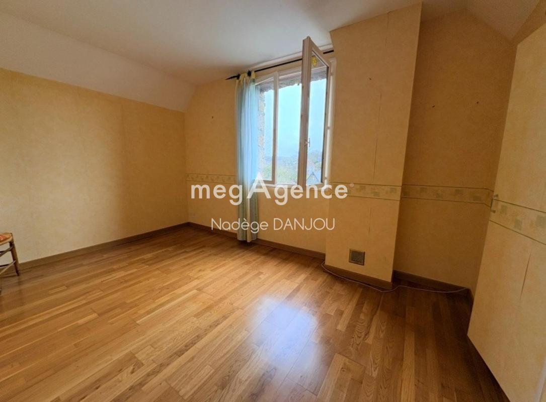 MAISON  EN PIERRES VIE DE PLAIN PIED 5 PIECES 14500 VIRE NORMANDIE - Photo 5