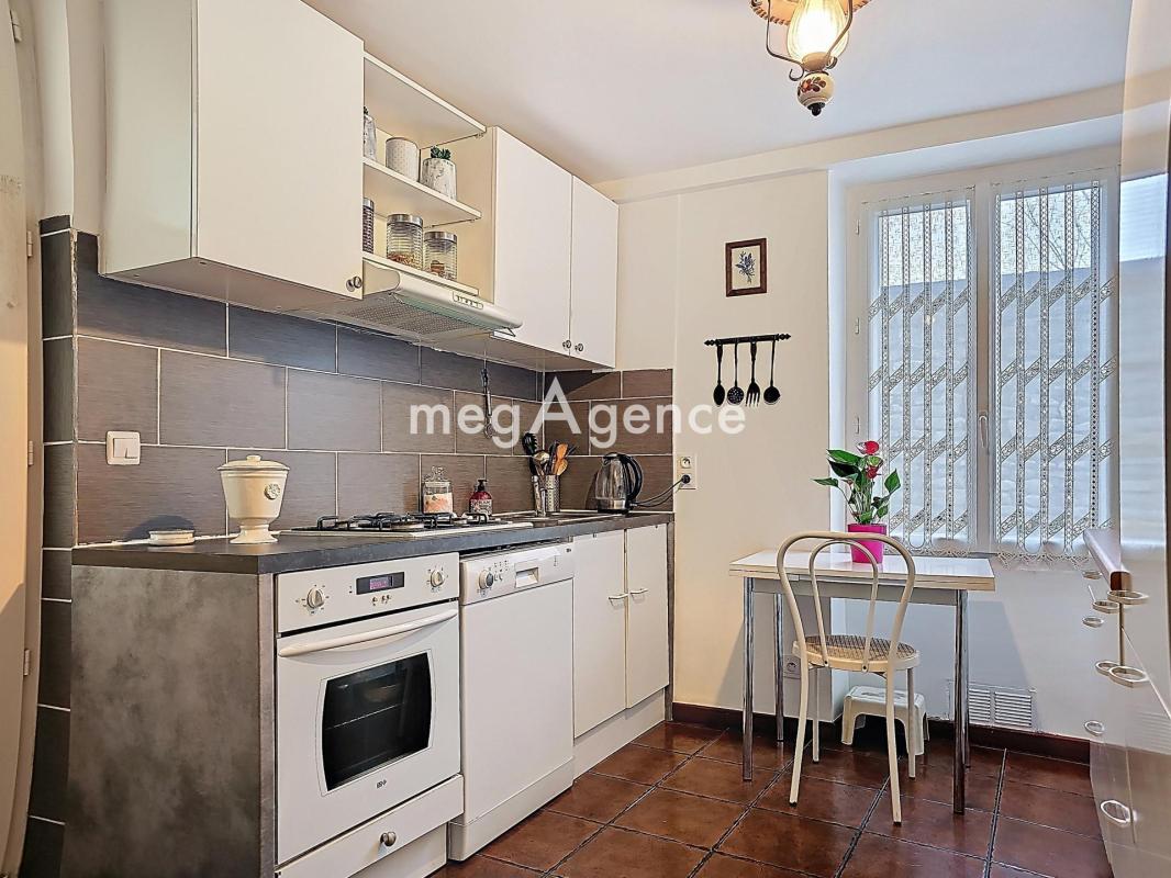 MAISON AVEC JARDIN GARAGE ET SANS TRAVAUX - Photo 4