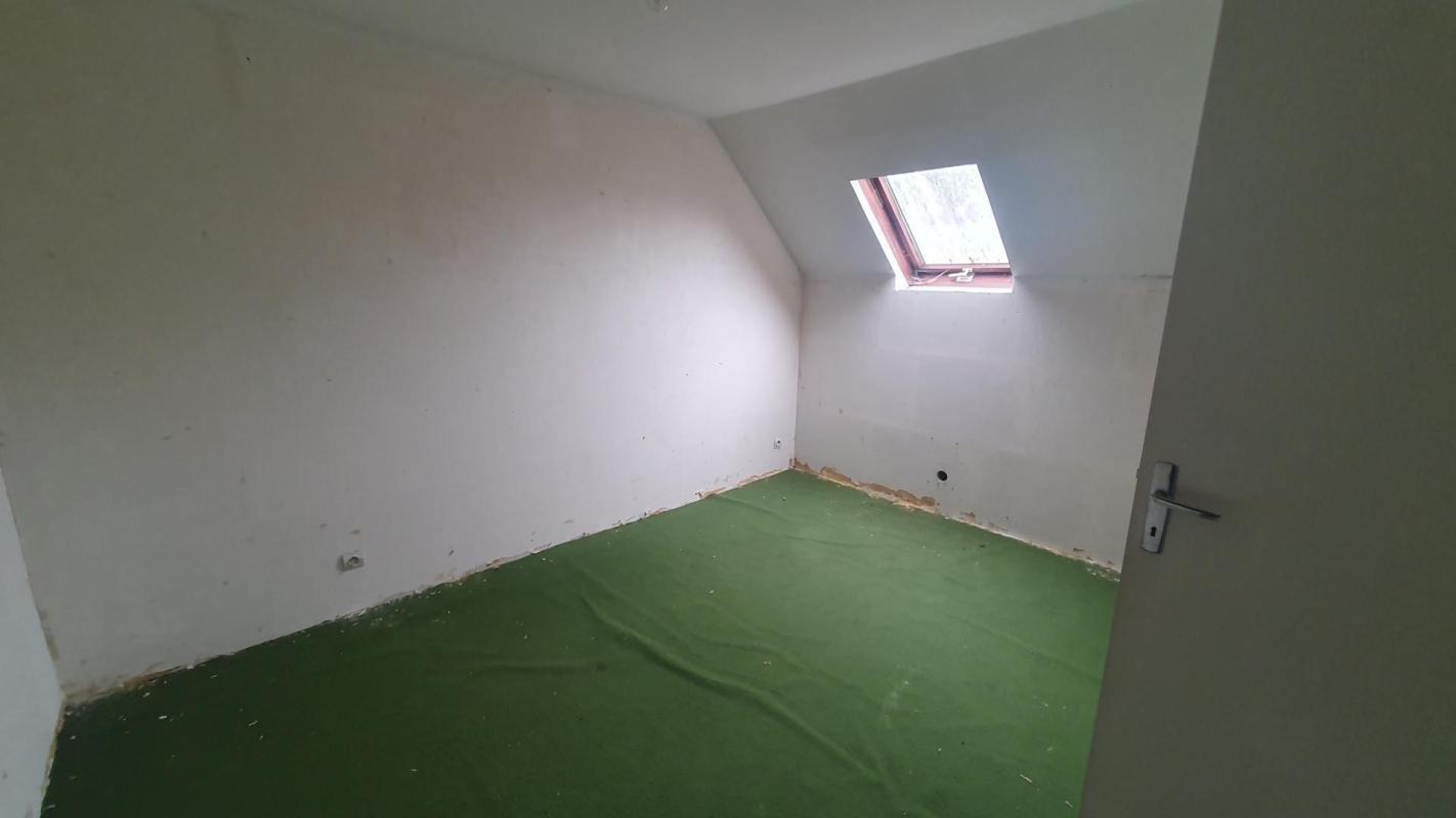 Maison de bourg à rénover – La Gravelle - Photo 2