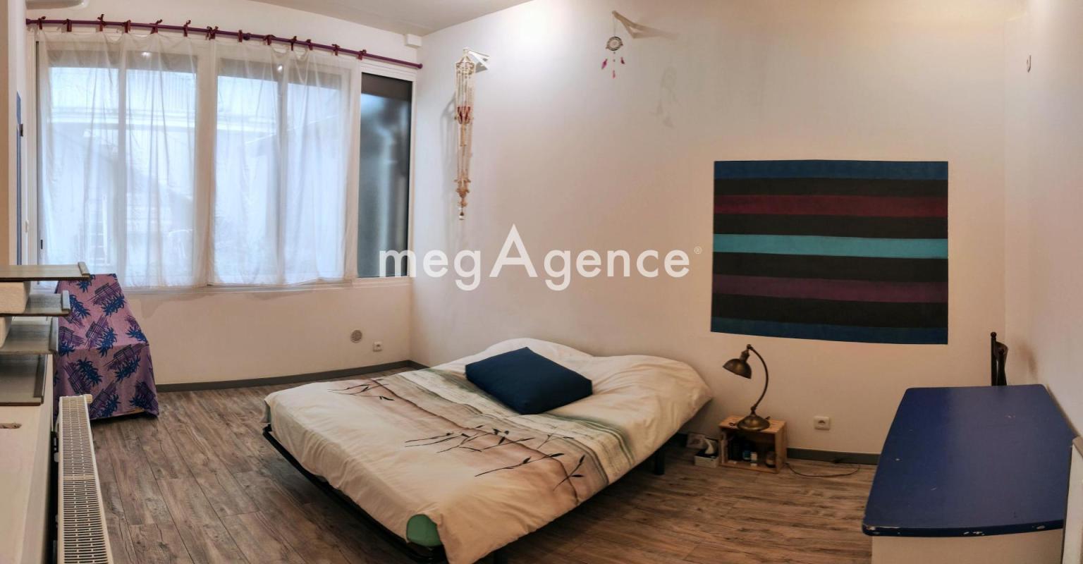 Charpennes / Lyon 6 limite - Grand T2 lumineux avec 2 caves style loft - Photo 5
