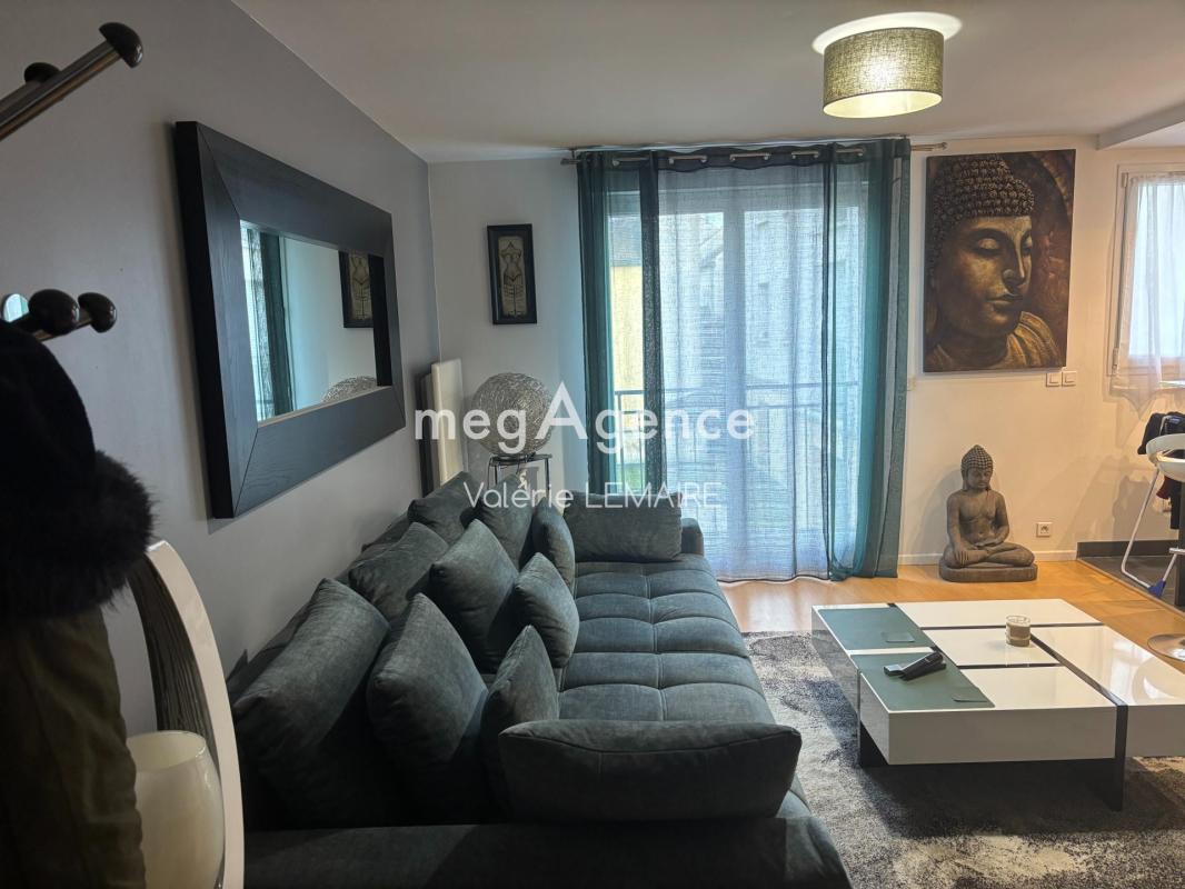 Appartement à vendre, 3 pièces, 63 m², Mandres Les Roses