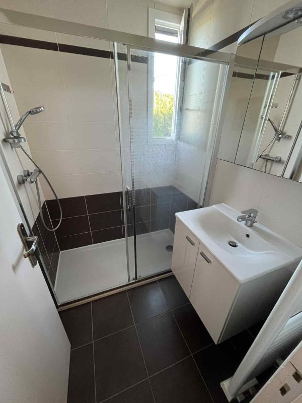 MAISON 69m2 sur TERRAIN CLOS de 307m2 - Photo 5