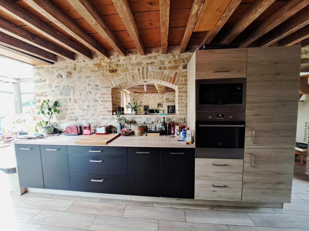 Maison 4 chambres, dépendance, 4 hectares, rivière - Photo 3