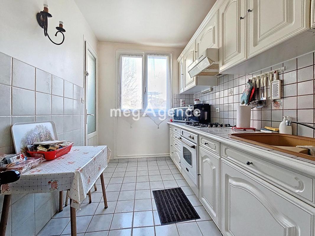 APPARTEMENT STUDIO DANS RESIDENCE CALME - Photo 4