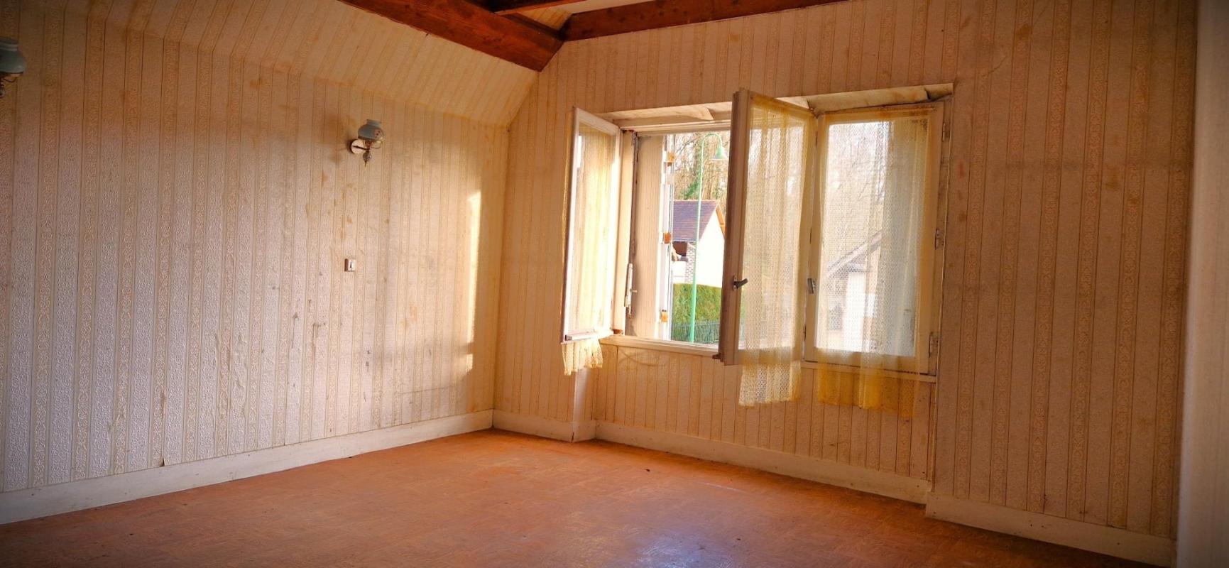 Maison de village 83m² + 700 m² de bâtiments - Proche autoroute et gare - Photo 4