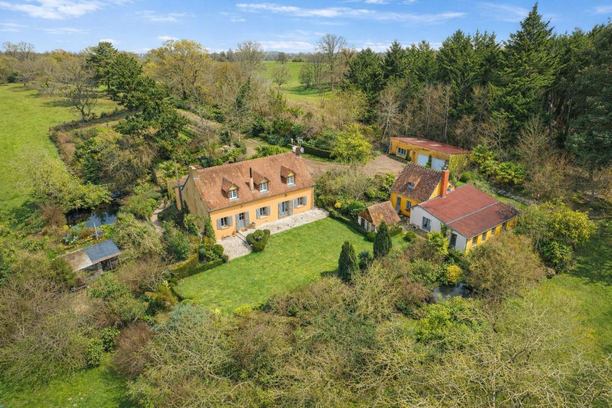 Maison à vendre, 12 pièces, 240 m², Ecommoy