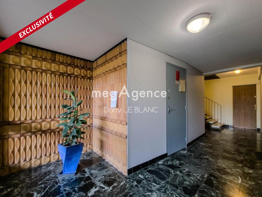 Appartement T3 lumineux avec terrasse et garage - Photo 2