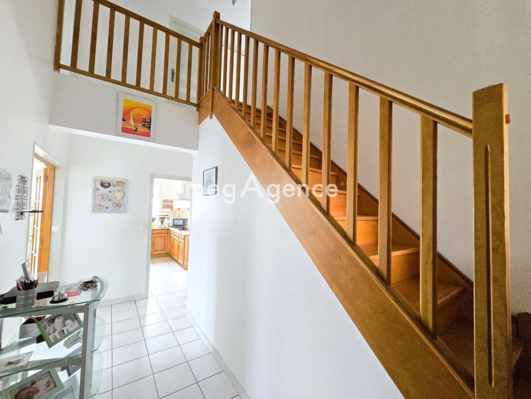 Maison de 7 pièces de 194m² - Photo 2